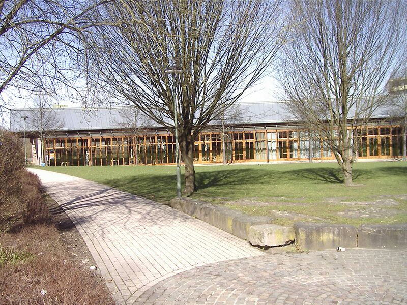 Datei:Bürgerzentrum Buckenberg-Haidach.jpg