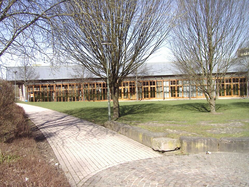 Datei:Bürgerzentrum Buckenberg-Haidach.jpg