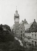 Bahnhofstraße und Bezirksamtsturm mit Saackeschem Park 1905