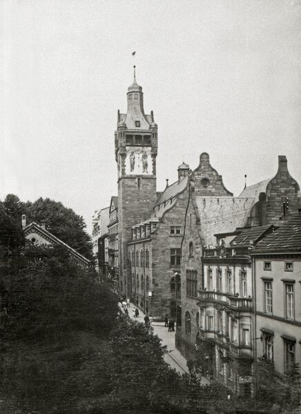 Datei:Bezirksamtsturm von Saacke.jpg