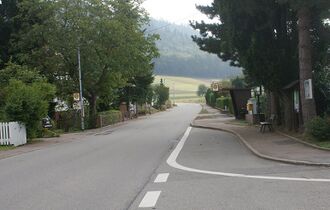 Lindenstraße Herrenaln.JPG