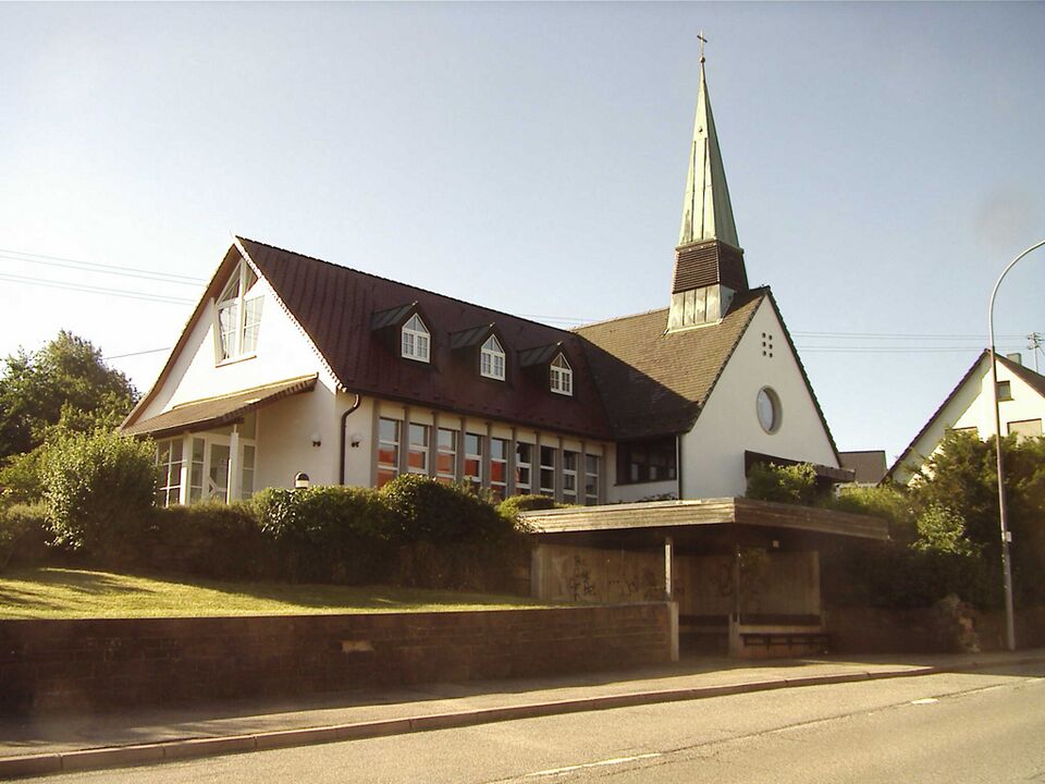 Datei:Salmbach-kath-Kirche.jpg