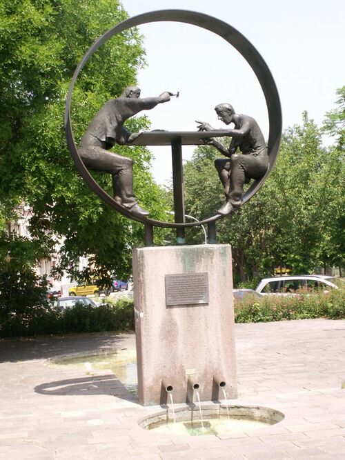 Datei:Goldschmiedebrunnen.jpg