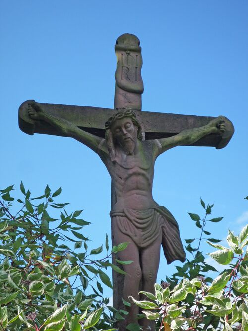 Datei:Neuhausen-St-Sebastian-Park-Kruzifix.jpg
