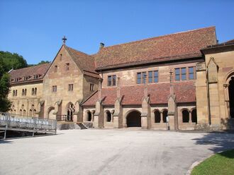 KlMbr LaienrefektCellar.jpg