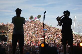 Fest06-yakuzihuegel.JPG