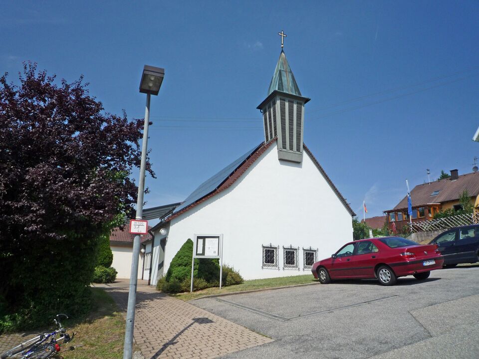 Datei:Kapfenhardt-Kirche.jpg