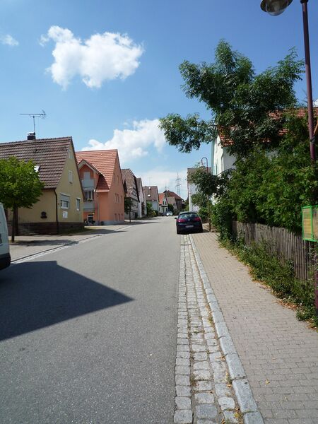Datei:Kleinvillars-Hauptstrasse.jpg