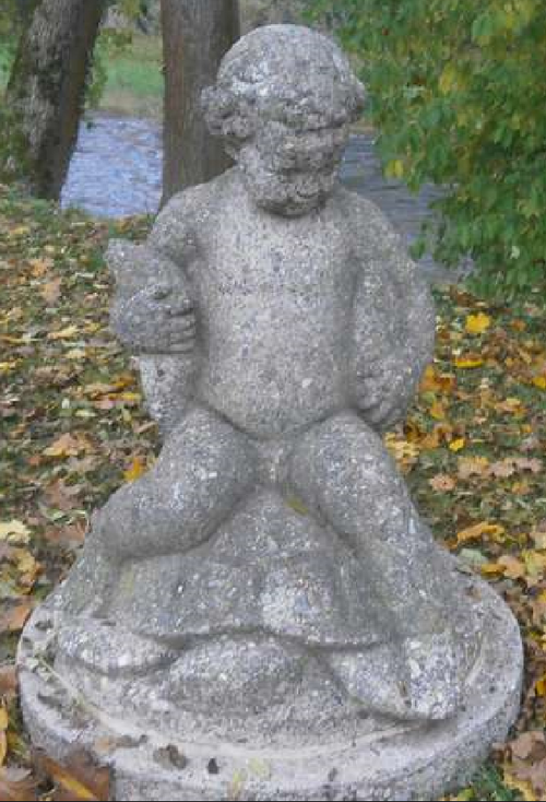 Datei:Schildkrötenreiter, Kunststein Skulptur von Fritz Wolber, 1910, im Pforzheimer Stadtgarten.png