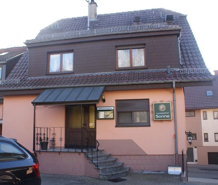 Datei:Landgasthaus Sonnne Hintereingang.JPG