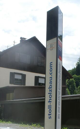 Werbeturm Holzbau Stoll.JPG