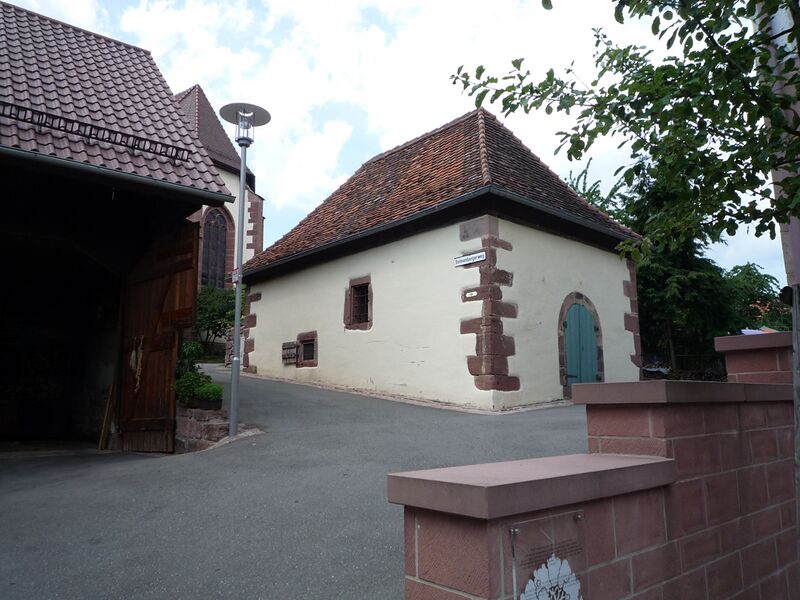Datei:Altburg-Scheune.jpg