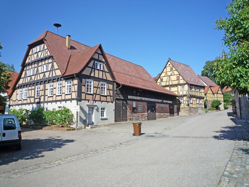 Datei:Diefenbach-Wein-Genossenschaft.jpg