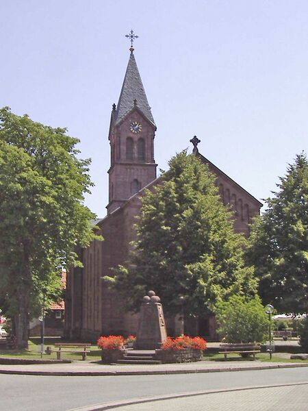 Datei:Simmersfeld-ev-Kirche.jpg