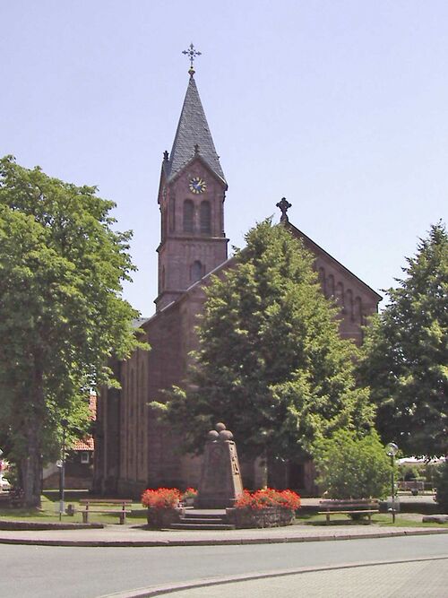 Datei:Simmersfeld-ev-Kirche.jpg