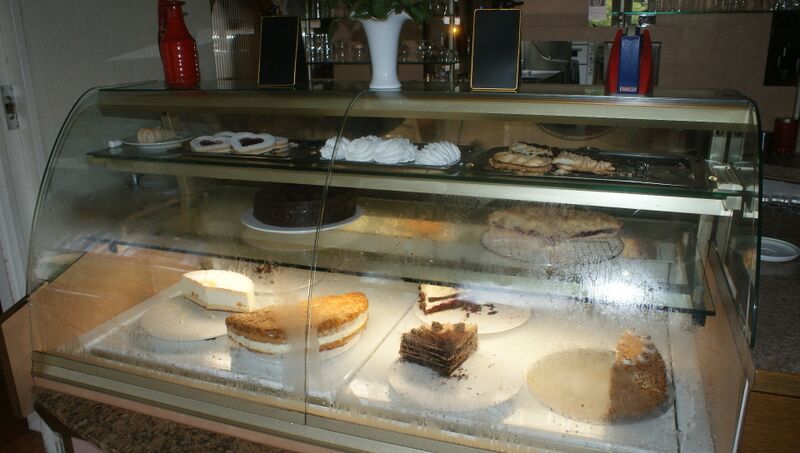 Datei:Kuchentecke im Hotel.JPG