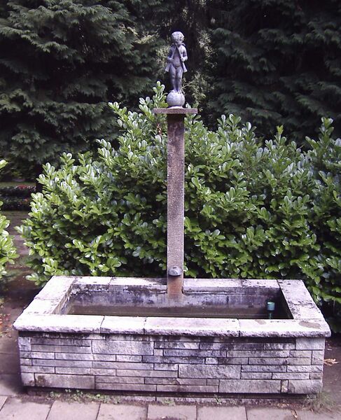 Datei:Salmbrunnen.jpg