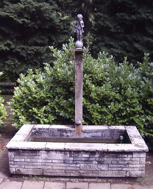 Datei:Salmbrunnen.jpg