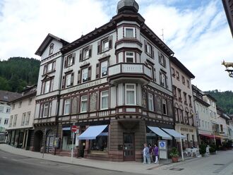 Bad-Wildbad-Graf-Eberhard-Bau2.jpg