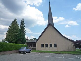 Oberreichenbach-ev-Kirche1.jpg