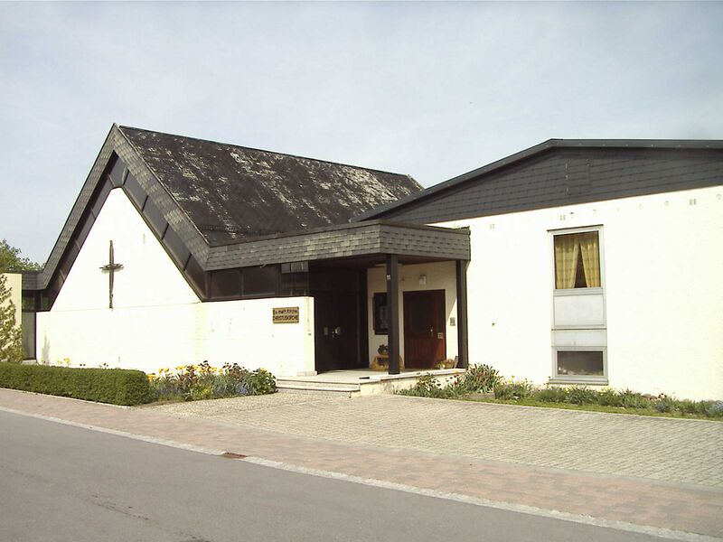 Datei:Ev.meth. Kirche-Birkenfeld.jpg