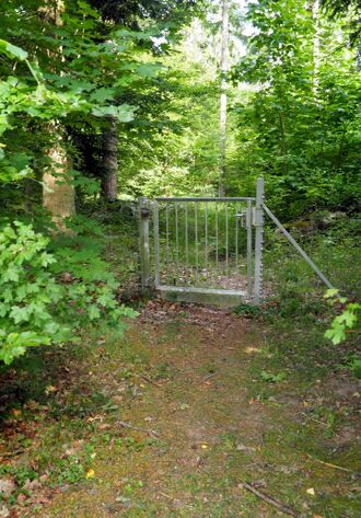 LützenhardterHof ParkTüre.jpg
