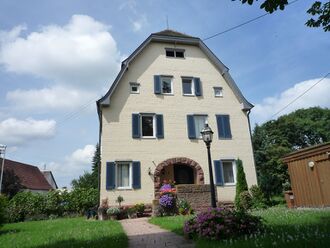 Neuhengstett-Pfarrhaus-.jpg