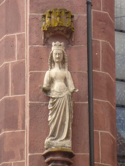 Datei:Tiefenbronn-Maria-Magdalenen-Kirche-Detail.jpg