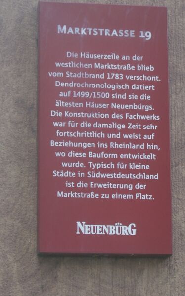 Datei:Schild an Marktstraße 19.JPG