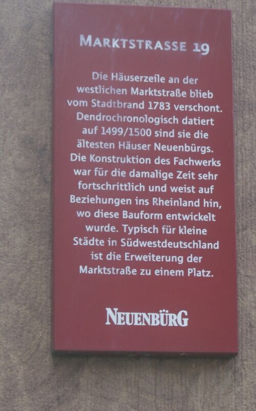 Datei:Schild an Marktstraße 19.JPG