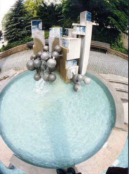 Datei:Brunnen-Büchenbronn-.jpg