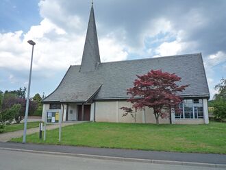 Oberreichenbach-ev-Kirche.jpg