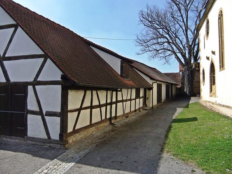 Datei:Kirchenburg Lienzingen 6.JPG