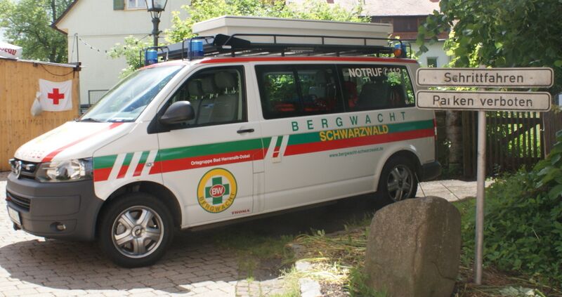 Datei:Fahrzeug der Bergwacht.jpg