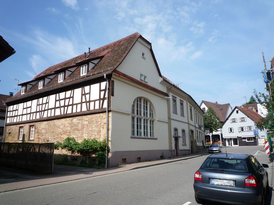 Datei:Noettingen-Loewensaal2.jpg