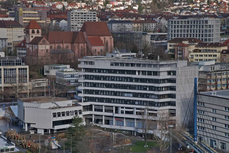 Datei:Rathaus von-oben 2021.jpg