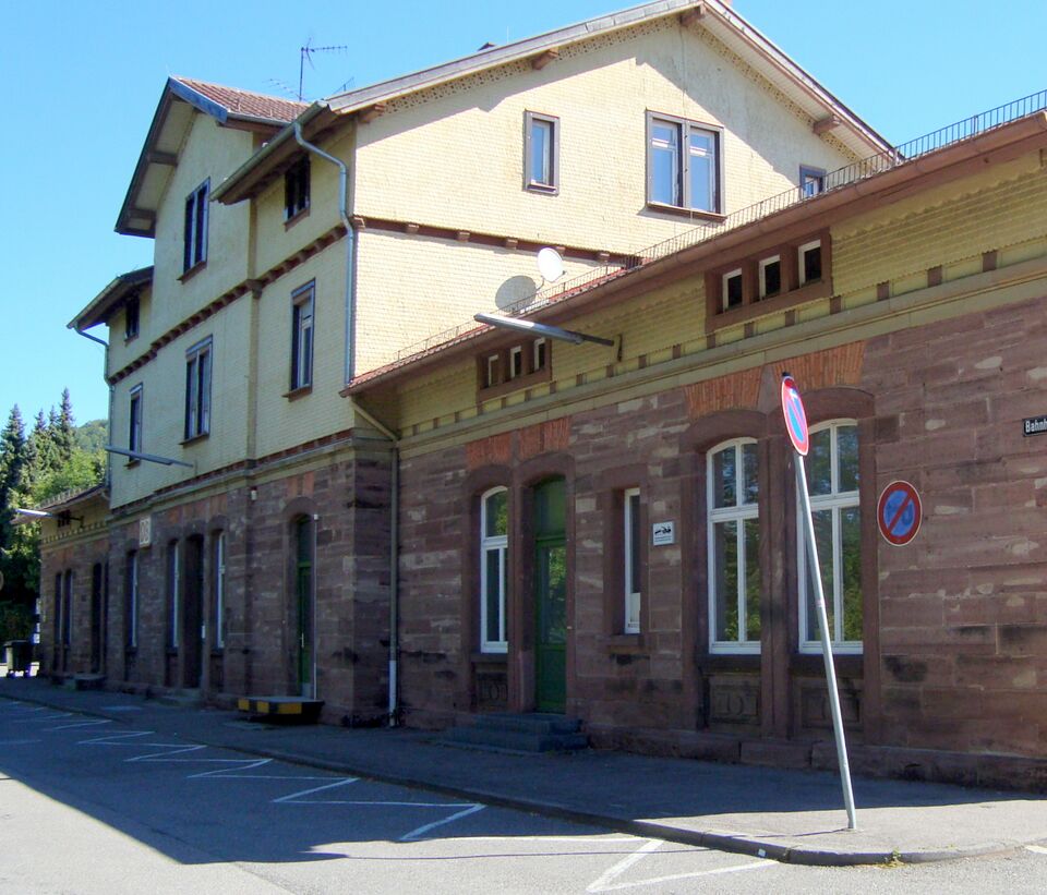 Datei:Bahnhof Nagold.jpg