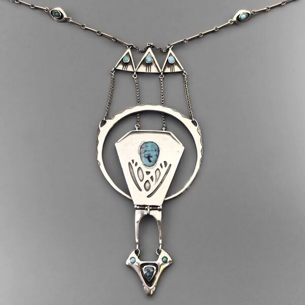 Datei:Jugendstil-Schmuck-aus-Pforzheim (10).jpg