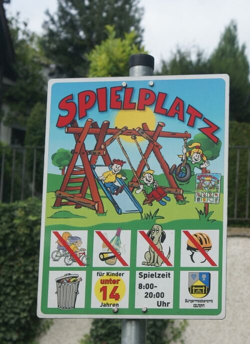 Datei:Schild Spielplatz Frankenstraße.JPG