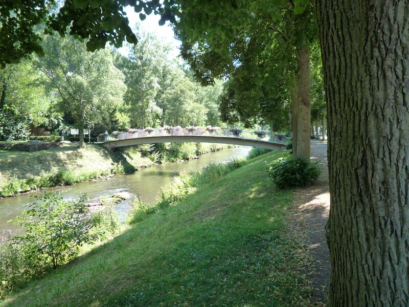 Datei:Bad-Liebenzell-Steg-Kurpark.jpg