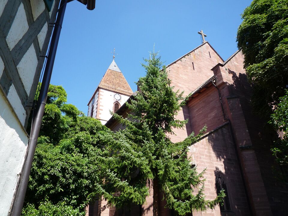 Datei:Ebhausen-Kirche.jpg