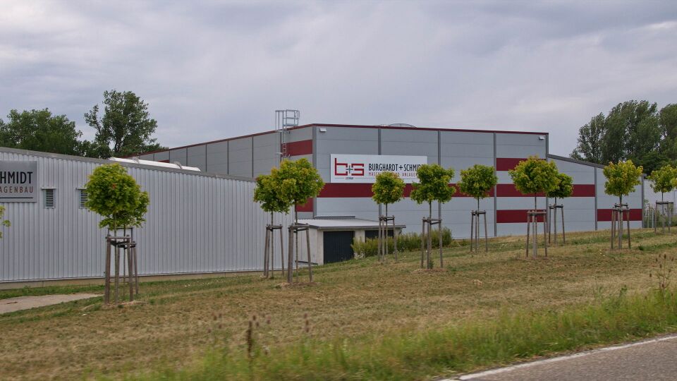 Datei:Burghardt+Schmidt GmbH hinten.jpg