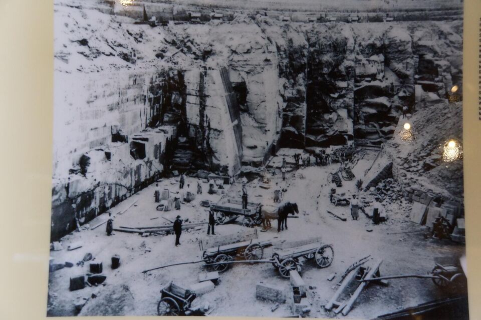 Datei:GHV Schaf-Steinbruch-Bild.jpg