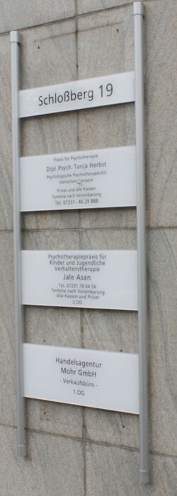 Datei:Schloßberg 13 Schild.jpg