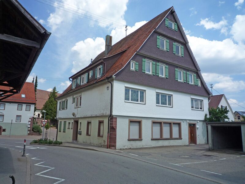 Datei:Altburg-ehem-Rathaus-v-hinten.jpg