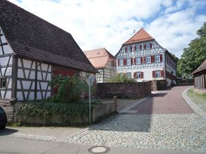Neuhausen-Pfarrhaus-2.jpg