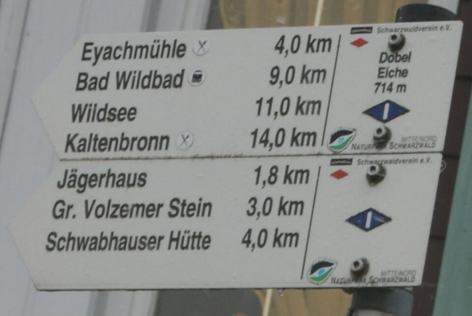 Datei:Wegweiser Dobel.JPG