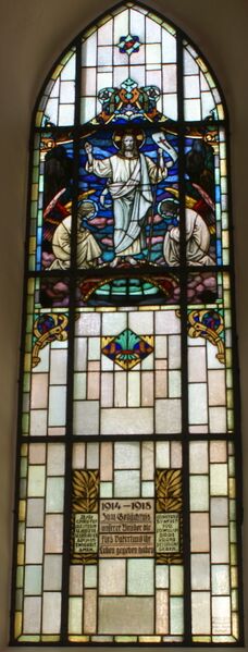 Datei:Kirchenfenster Auferstehung.jpg