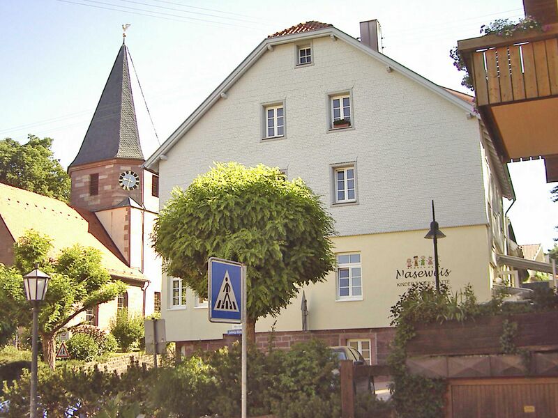 Datei:Engelsbrand-Kinderhaus.jpg