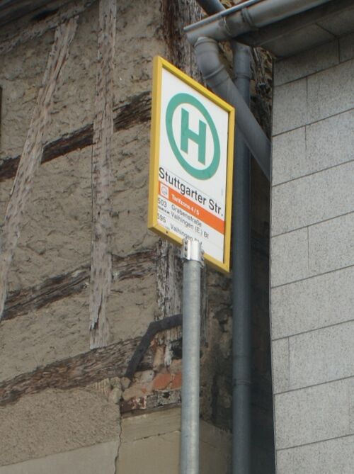 Datei:Haltestellenschils Stuttgarter Straße.JPG